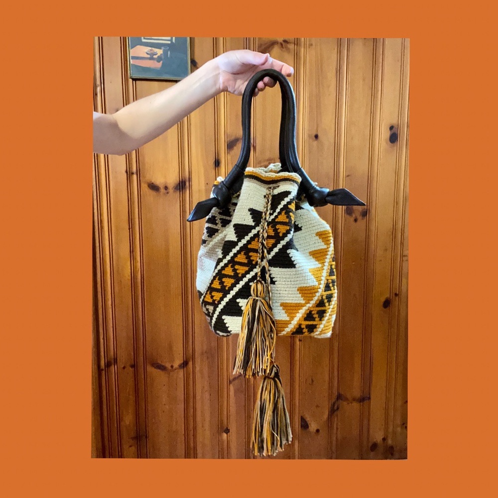 Hand woven crochet drawstring tassel bag 🧡